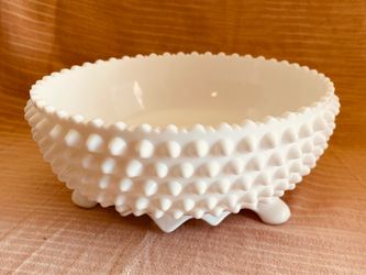 Vintage Hobnail Milkglass bowl