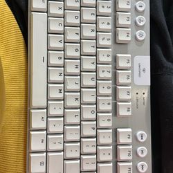 Logitech G915 TKL Lightspeed