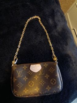 Louis Vuitton purse