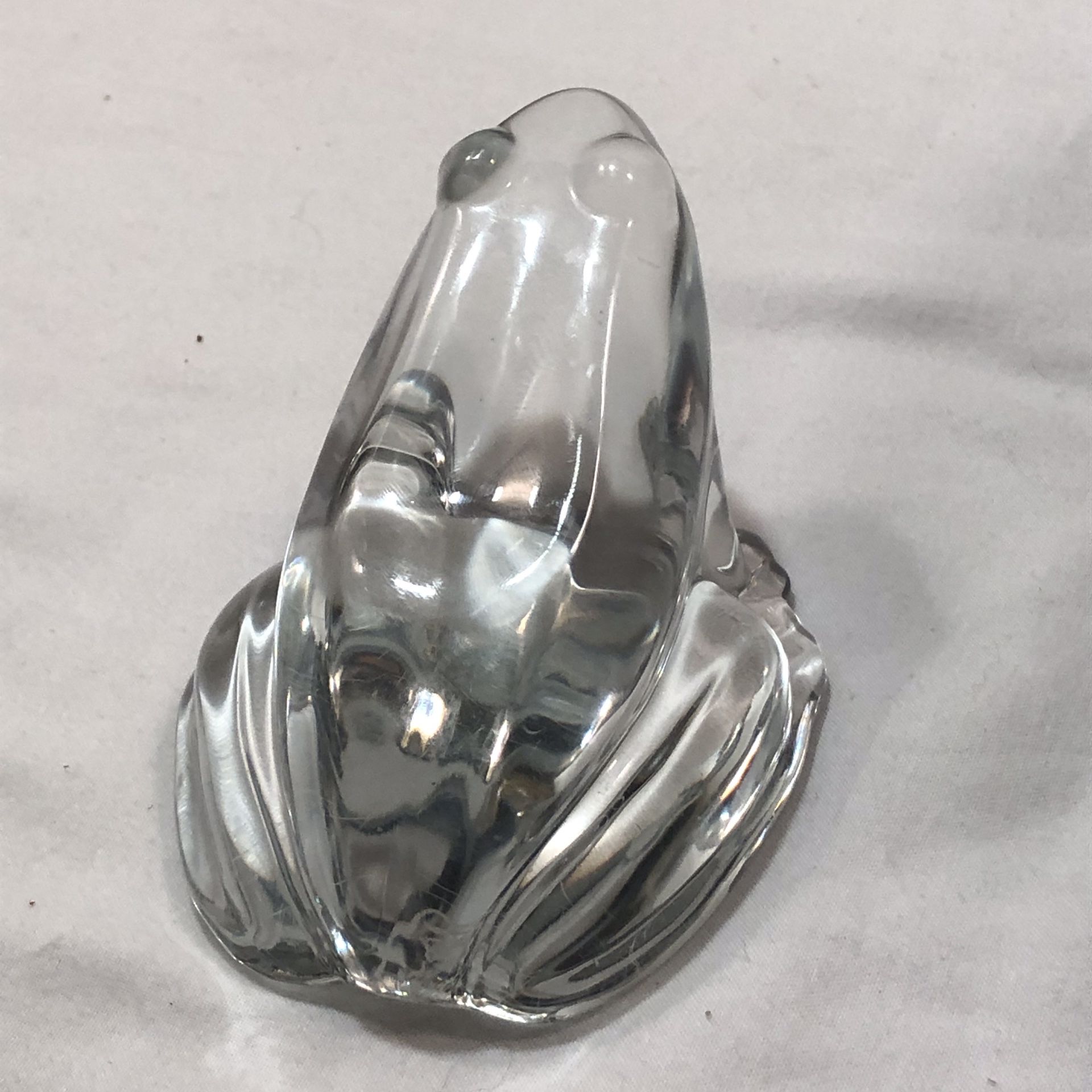 Baccarat crystal paperweight. Frog. Christmas gift. lli