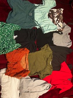 Womens size xs and s bundle of clothes
