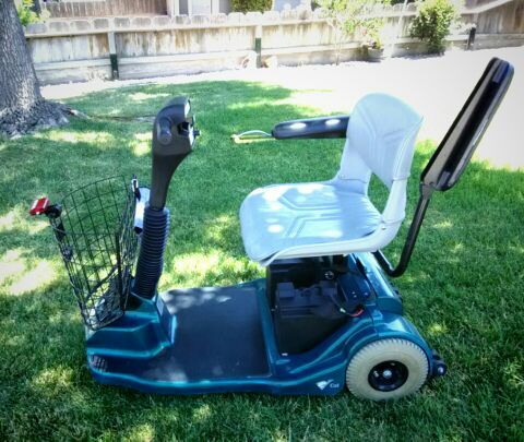 Invacare action cat mobility handicap scooter