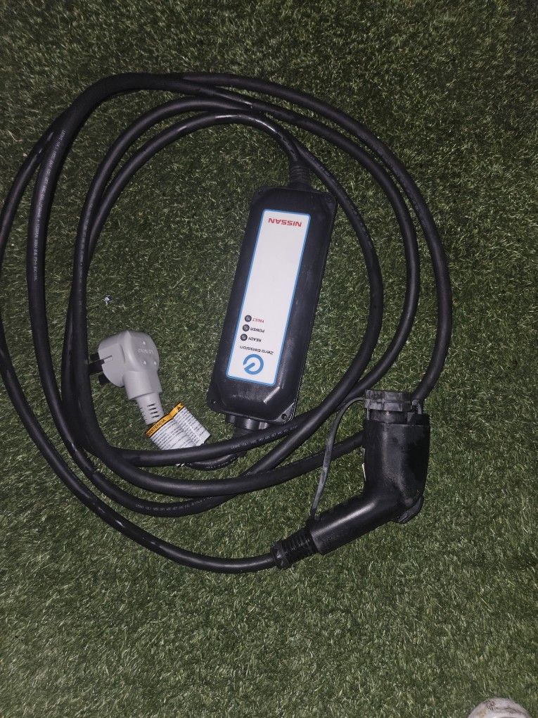 Nissan Leaf EV Charger 110v-110v Nema 5-15oem