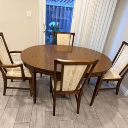 Extendable Cherrywood Dining Table Set w custom cover