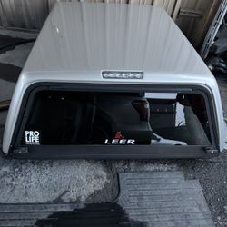 Camper Shell 2008 GMC Short Bed