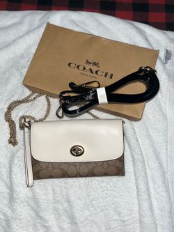 Coach Chain Signature Crossbody