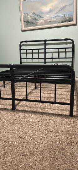 Full bed frame