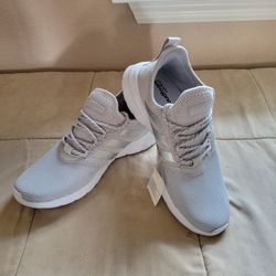 Adidas Cloudfoam Comfort Shoe. Women's 9 NEW