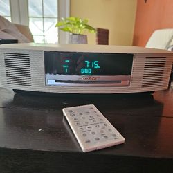 Bose Wave Radio Music With Cd.