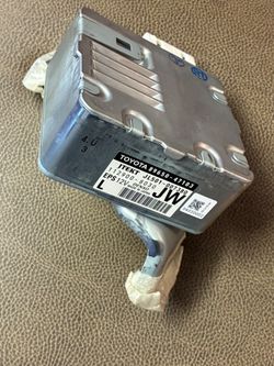 Main computer 2004 prius Toyota