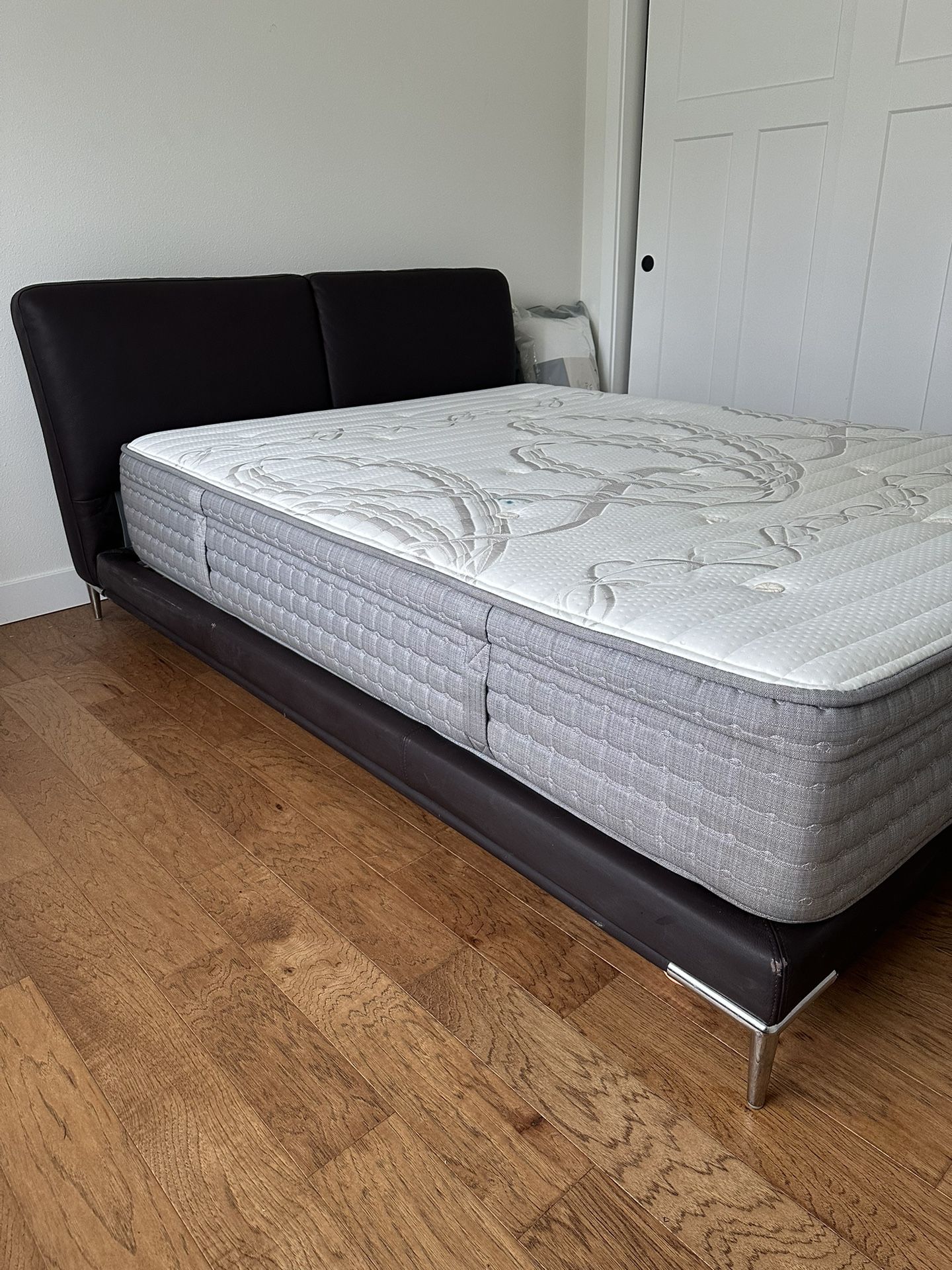 Queen Size Platform Bed Frame And Mattress