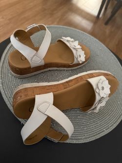 White gurls Sandles