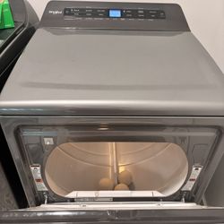 3 Years Old Perfectly Good Whirlpool Dryer 