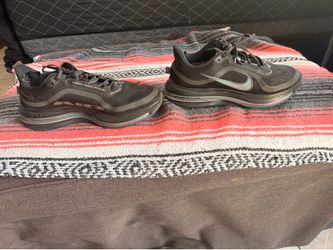 NIKE PEGASUS PREMIUM, SIZE 10.5 Men’s