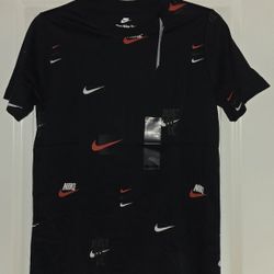 Kids Nike Black Tee L, XL