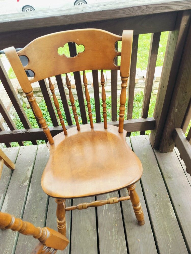 2 Pairs Of Chair