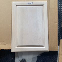 Cabinet Door Lakeville Frost bore Left