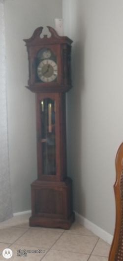 Tempus Fugit Grandpa's Clock