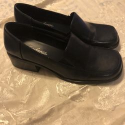 Womens Fanfares Shoes