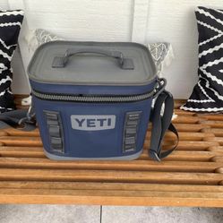 Yeti Hopper Flip 8