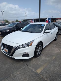 2020 Nissan Altima