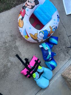 Infant safety float bundle