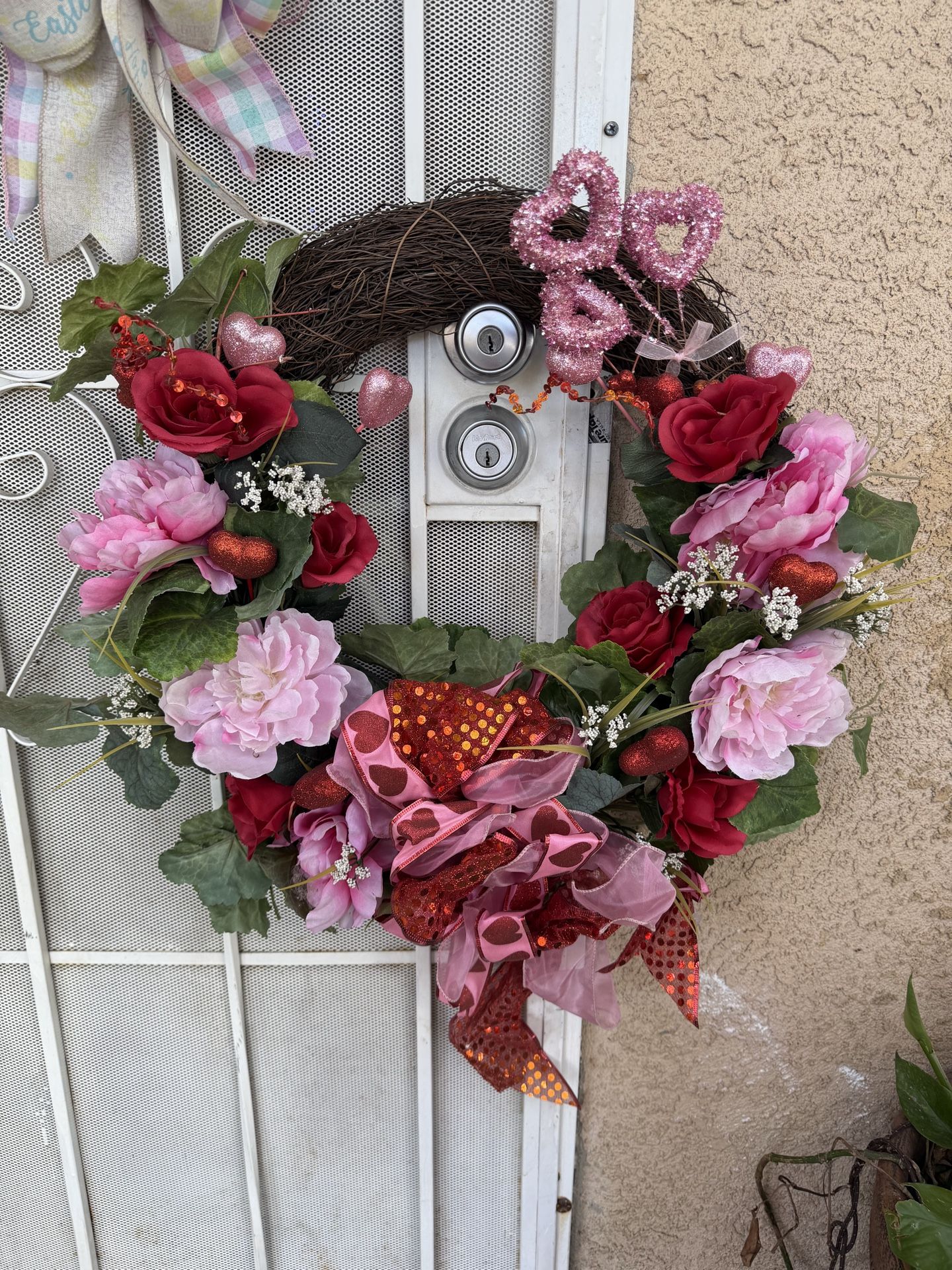 Door wreaths 4 total