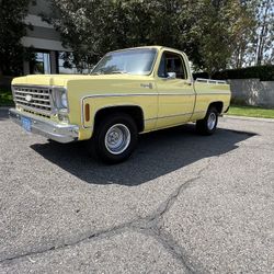1975 C10 Short Bed Chevy Truck 