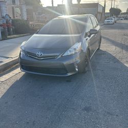 2012 Toyota Prius V
