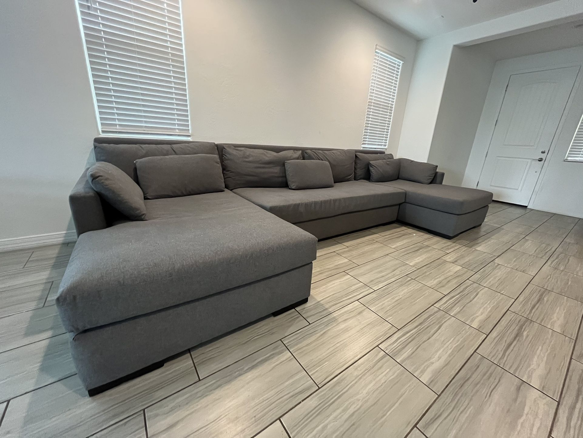 Big Sectional Couch U-shaped Double Chaise (delivery Available)