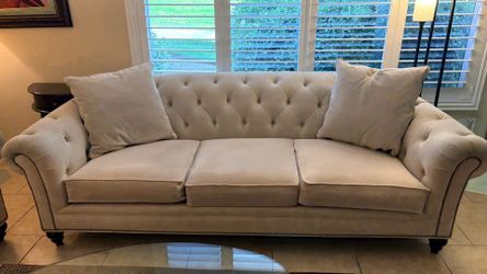 Elegant Matching Sofa Set with Ottoman