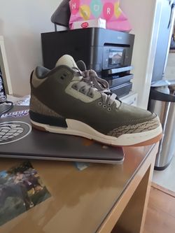 Air Jordan 3s 6Y