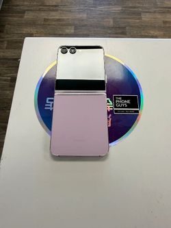 Samsung Galaxy Z Flip 5 (Unlocked) 256GB / Good - Payment Plan Available