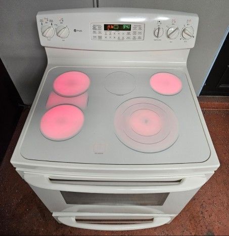 Beautiful 🔆☆GE Profile☆🔆 Bisque GlassTop Stove with Warmer Drawer