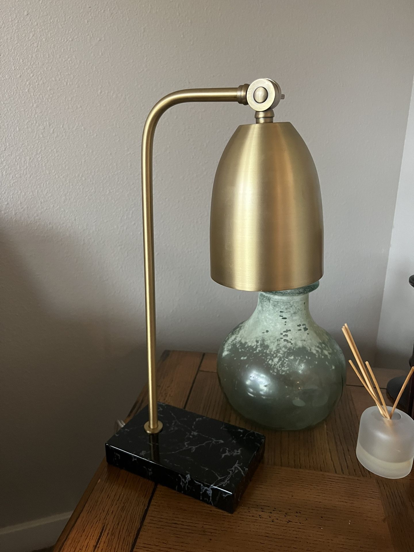 Antique Brass Desk Lamp with Adjustable Lamp Head