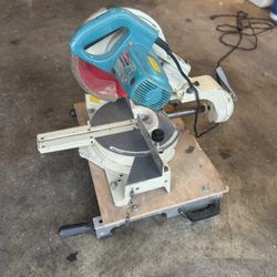 Makita 10”Sliding Miter Saw  