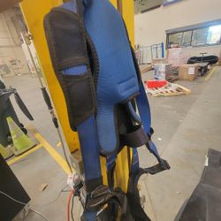 Two Harnesses with two Lanyards