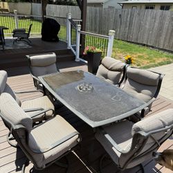 Patio Table And 6 Chairs