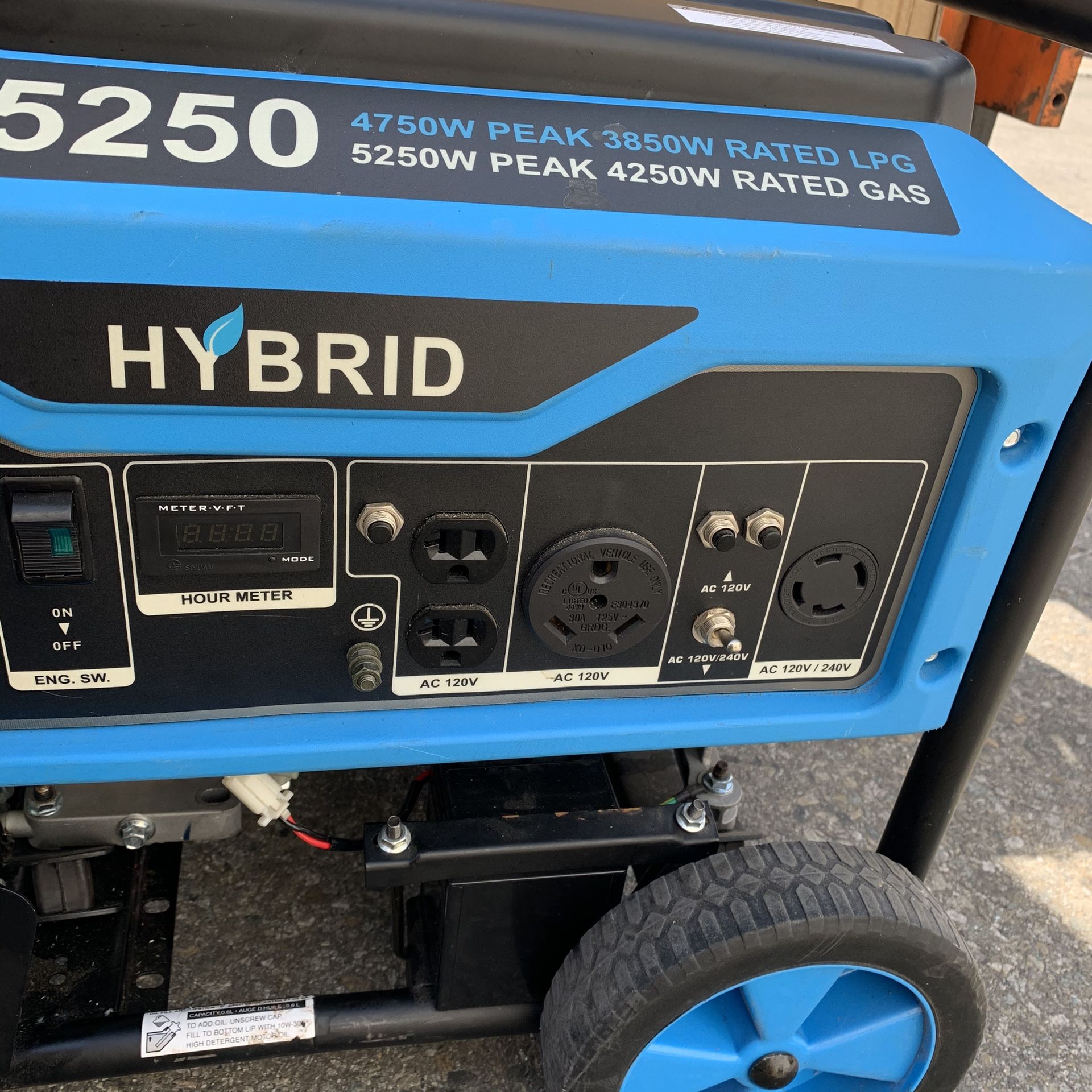 Pulsar Hybrid 5,250/4,250Watt Dual Fuel Gasoline/Propane Powered