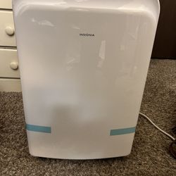 Portable Air Conditioner AC Insignia