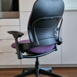 Steelcase Leap Chairs Ergonomic Office Desk Computer Chair Version 1 Purplrle Pattern Good Used Condition