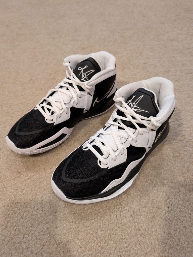 Kyrie Infinity TB Black/White