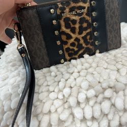 Mk Wallet