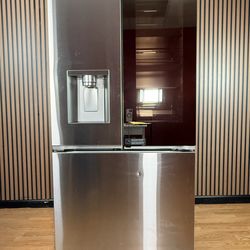 LG STAINLESS STEEL REFRIGERATOR WITH GLASS DOOR