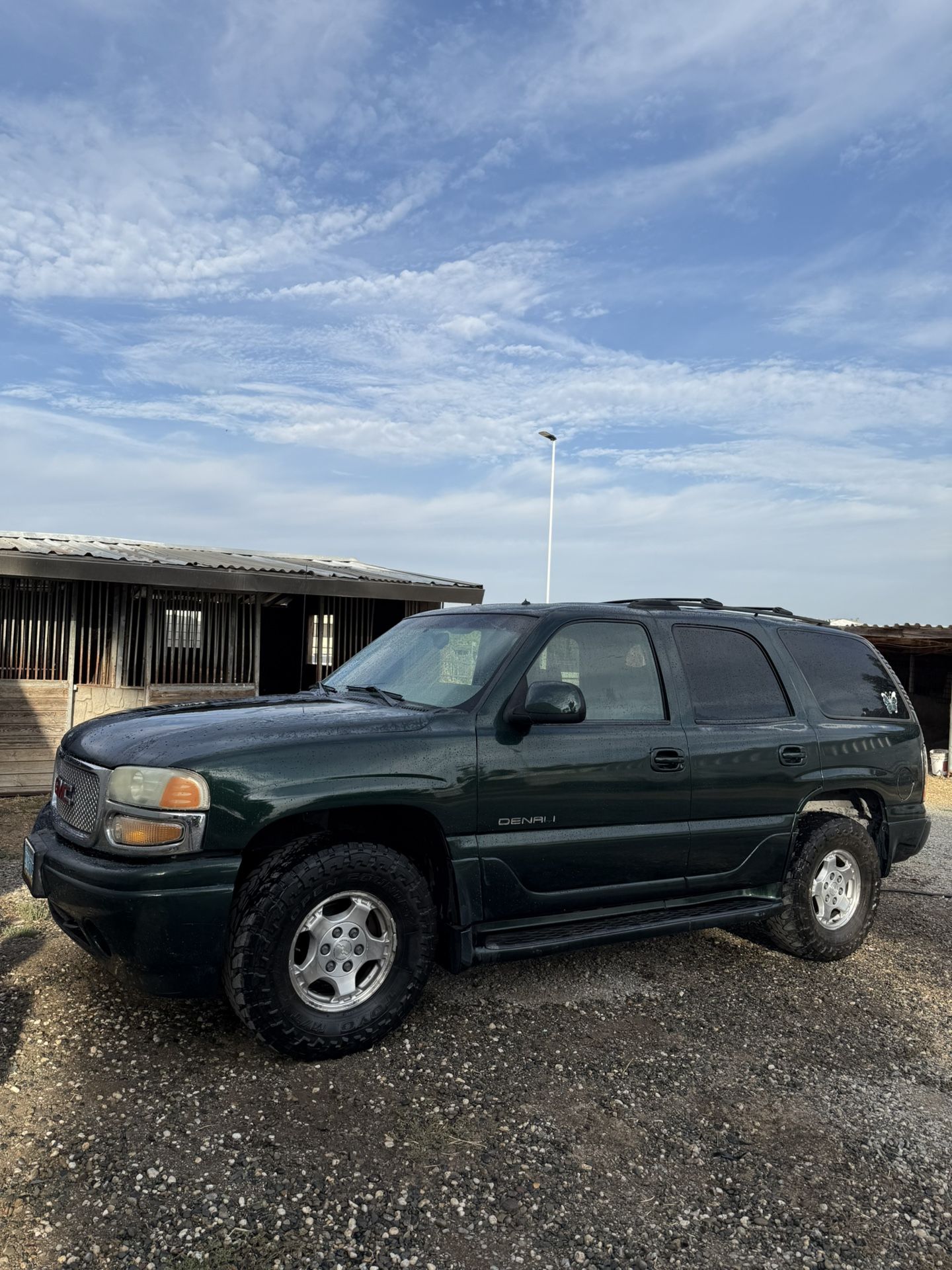 2003 GMC Denali Part Out 