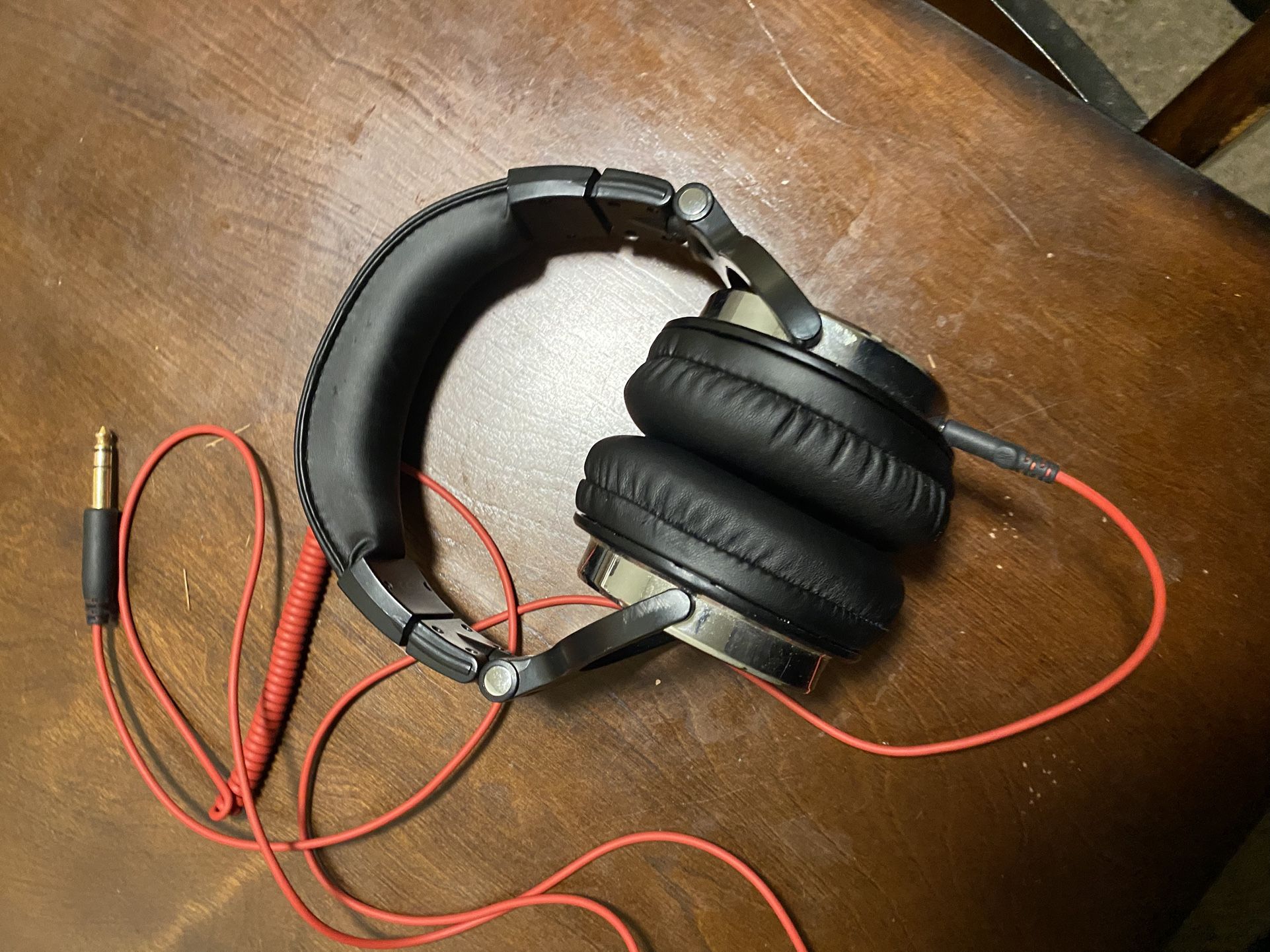 OneOdio Wired over-Ear Headphones with Mic | Noise Cancelling Earcups & Studio DJ Headphones with Du