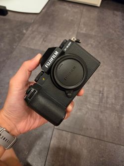 Fujifilm X-S20 low shutter count