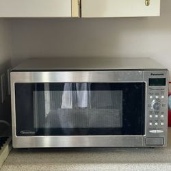 Pansonic Microwave- The Genius Sensor 1250W