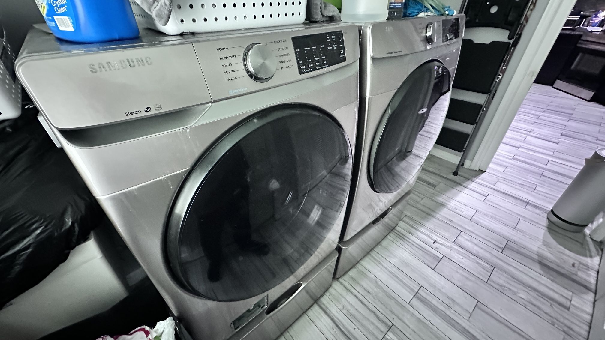 Samsung Washer & Dryer with Pedestals $750 obo **READ** - $750 (Holiday)