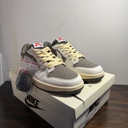 Jordan 1 Low Travis Scott Reverse Mocha (Size 9.5)